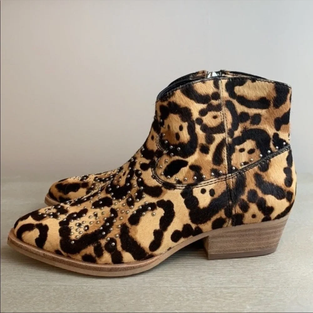 🐆GIANNI BINI STUDDED LEOPARD BOOTIES